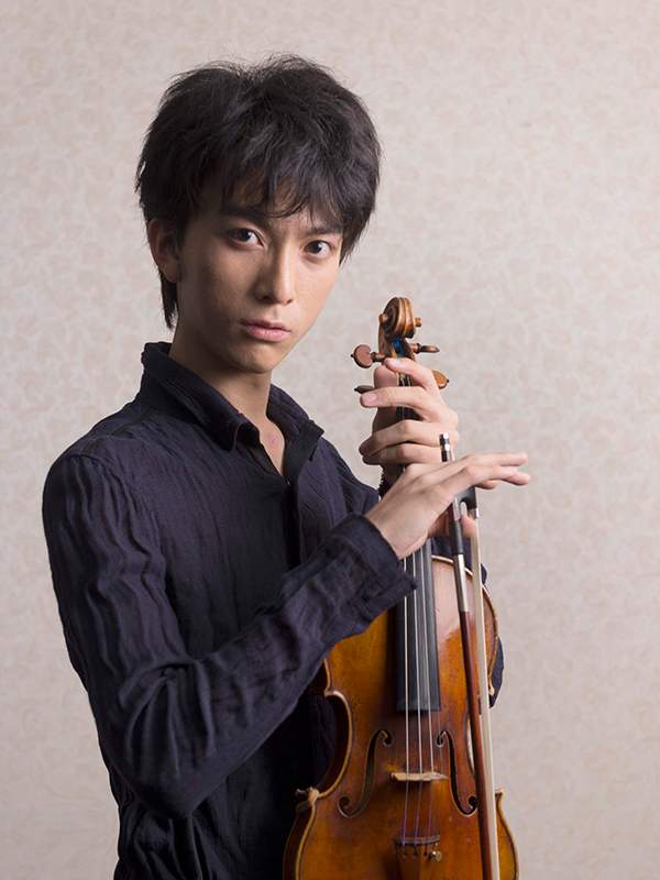 山根一仁